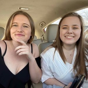 Meet your Posher, Alexis